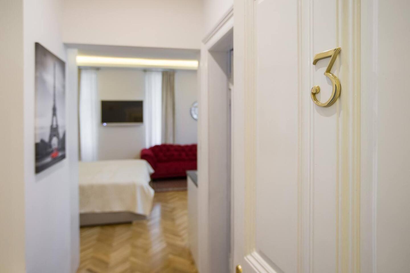 Aurelia Antik Old Hotel Загреб Стая снимка