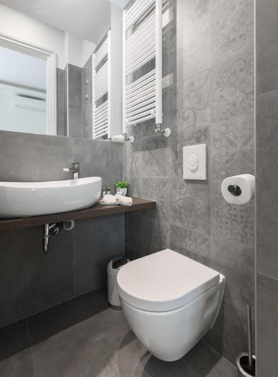 Aurelia Antik Old Hotel Загреб Екстериор снимка