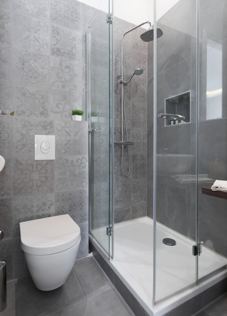 Aurelia Antik Old Hotel Загреб Екстериор снимка